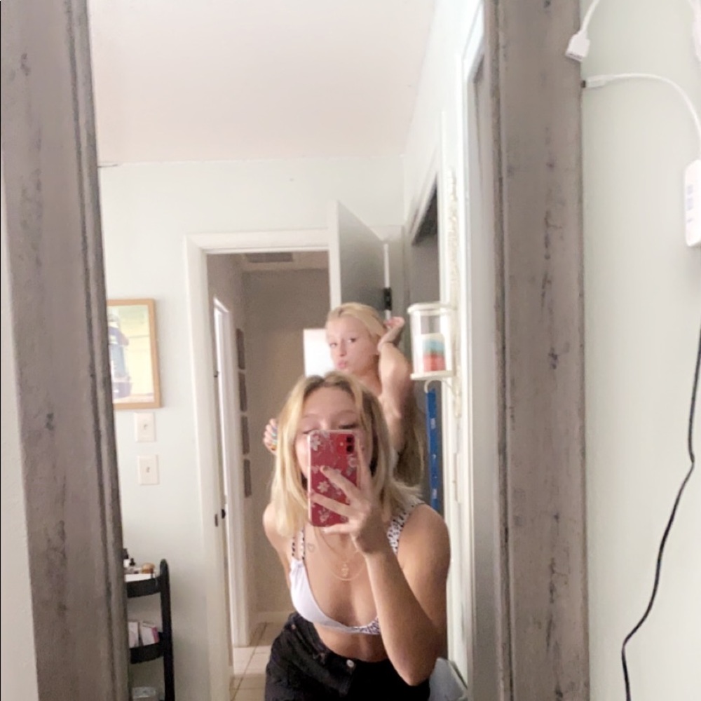 Meet your Posher, Katelyn